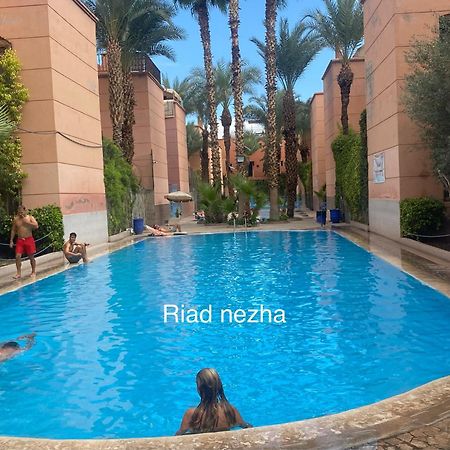 Riad Nezha Avec Jacuzzi Et 3 Piscines Au Coeur De Marrakesh Ngoại thất bức ảnh