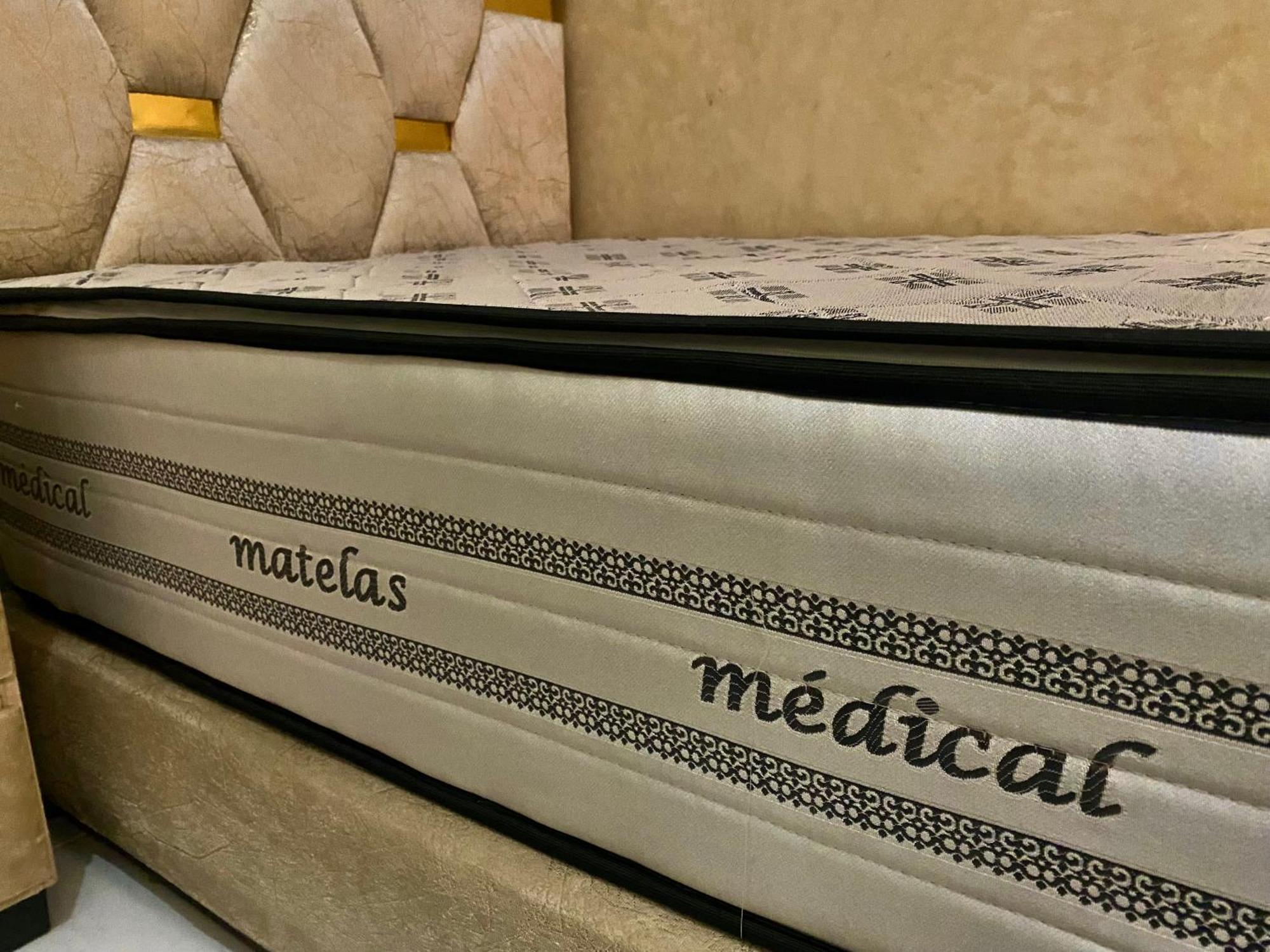 Riad Nezha Avec Jacuzzi Et 3 Piscines Au Coeur De Marrakesh Ngoại thất bức ảnh