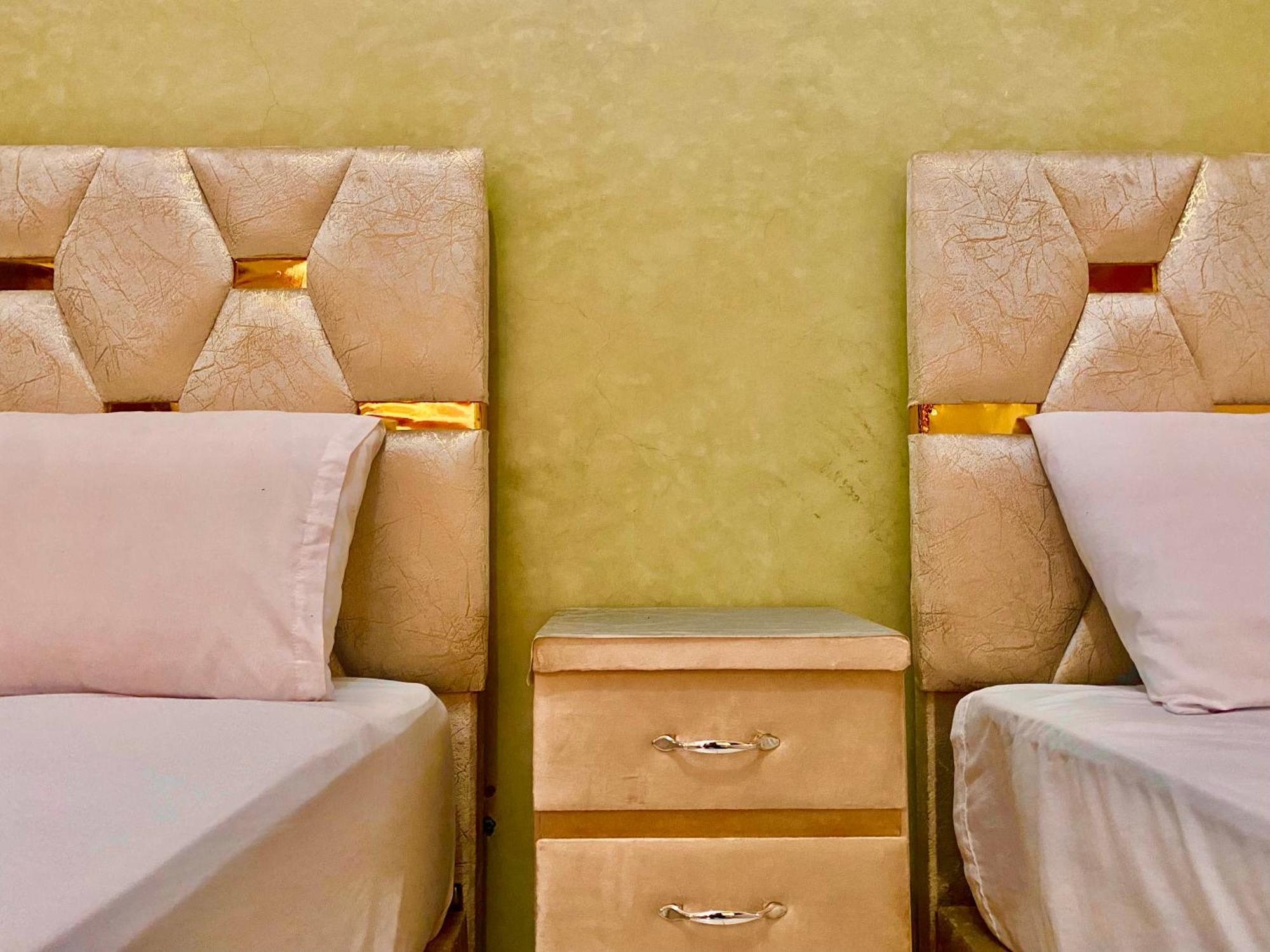 Riad Nezha Avec Jacuzzi Et 3 Piscines Au Coeur De Marrakesh Ngoại thất bức ảnh