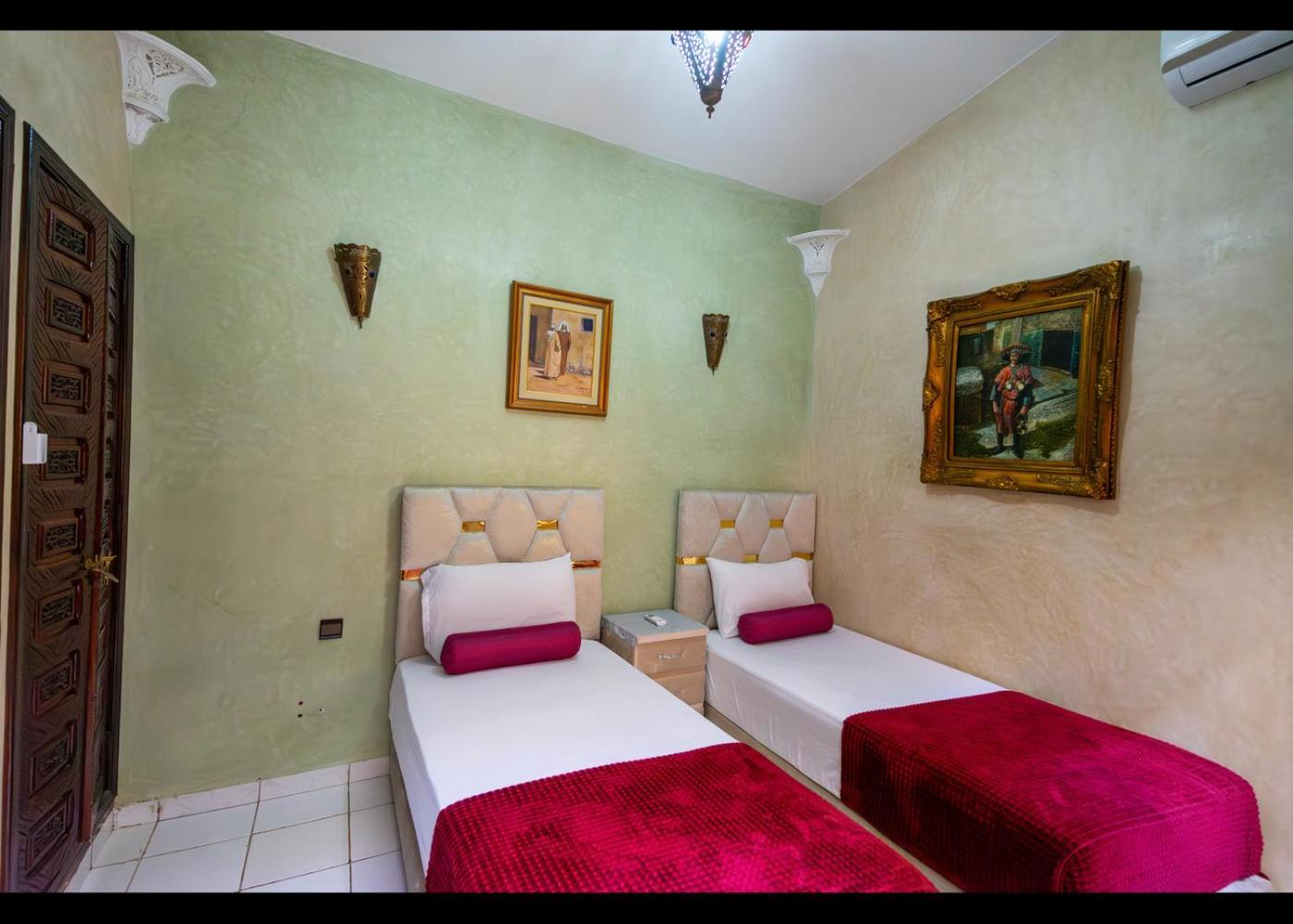 Riad Nezha Avec Jacuzzi Et 3 Piscines Au Coeur De Marrakesh Ngoại thất bức ảnh